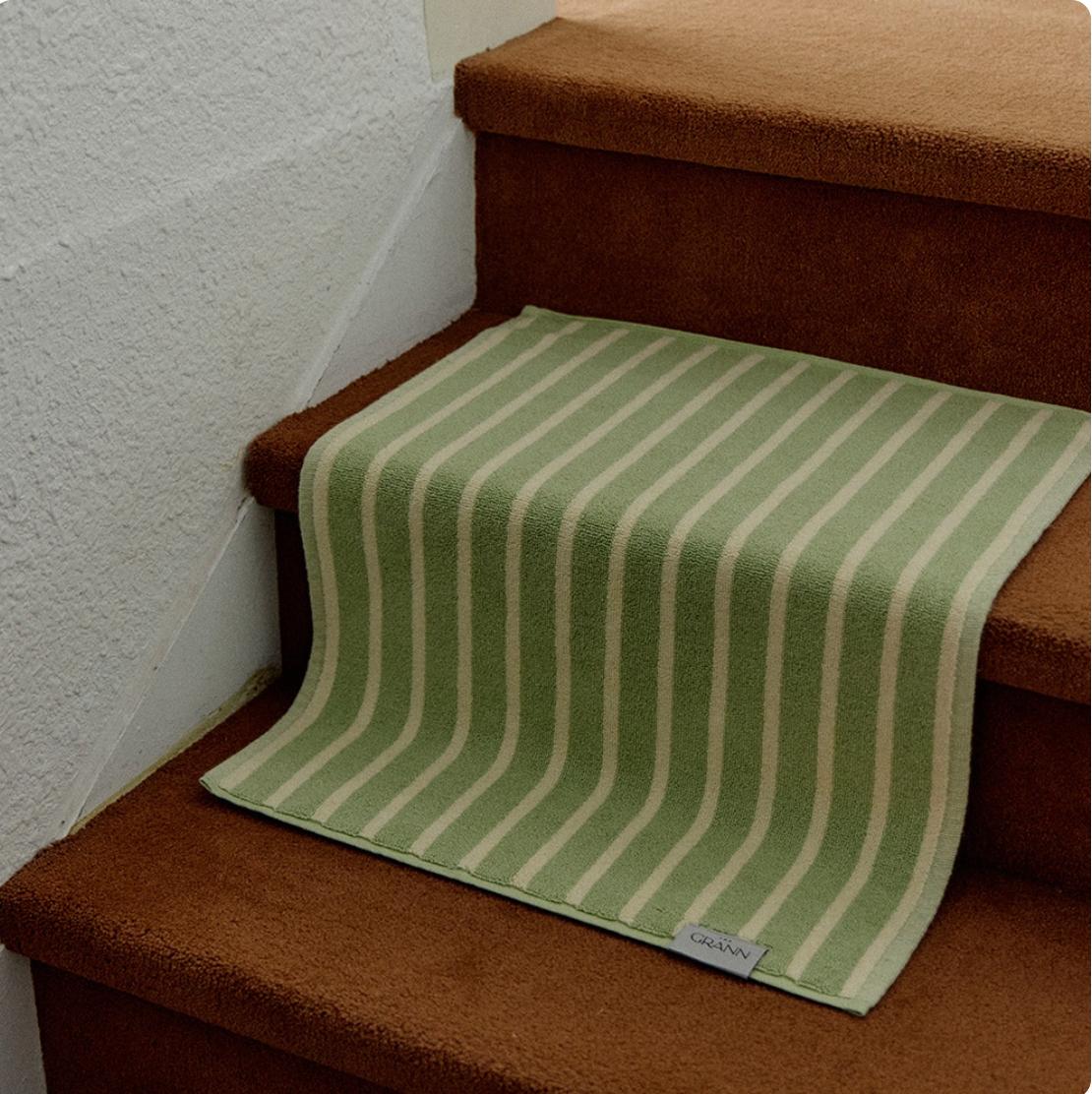 上質なタオル バスマット | green stripe