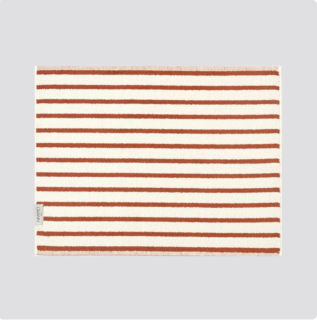 上質なタオル バスマット | almond stripe