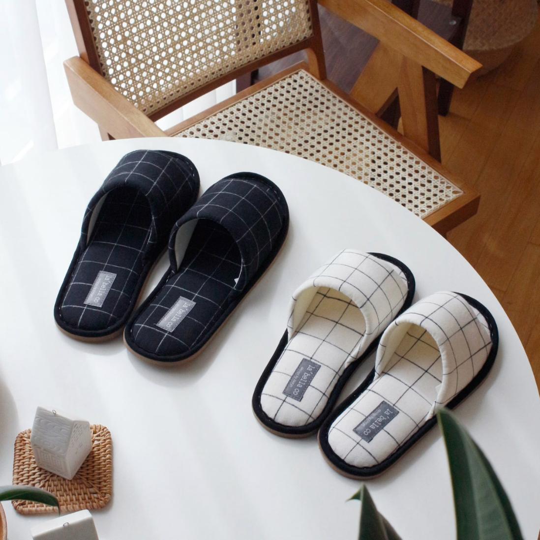 ペアで履ける チェック柄 ルームシューズ | room slippers
