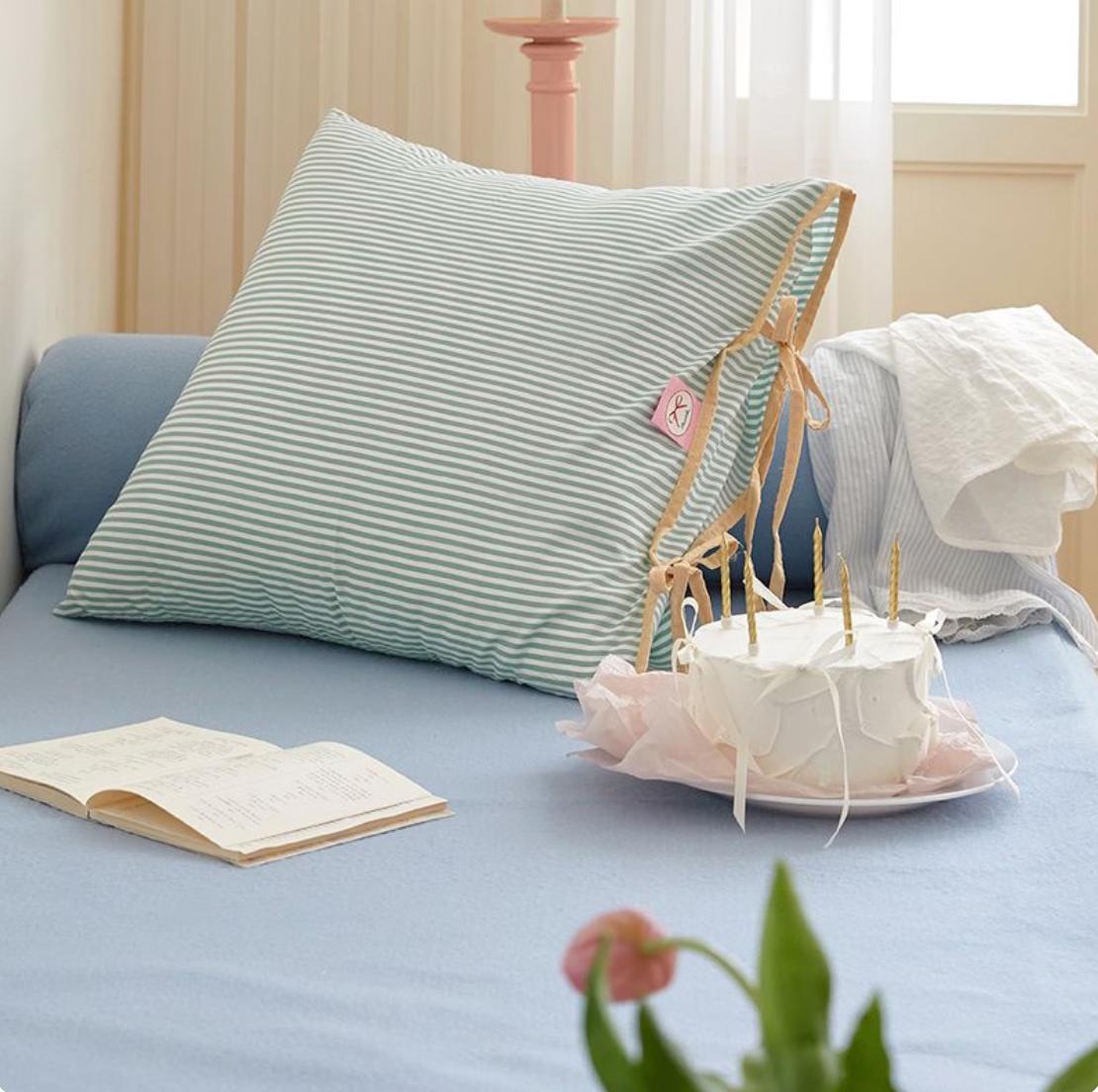 Ribbon cake collection | cushion cover